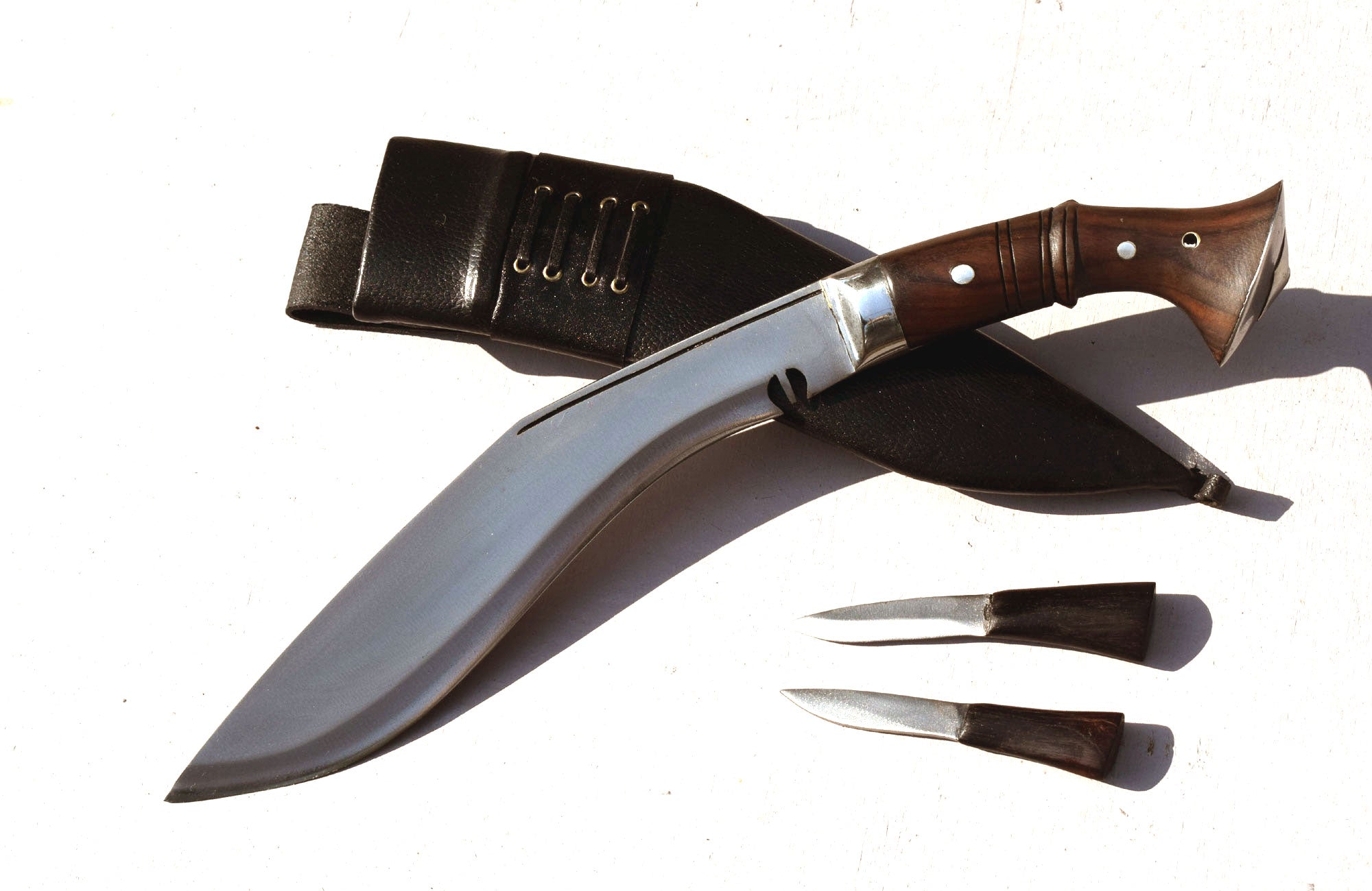 Traditional Nepalese Heancy Kukri 10 inch full tang blade with rosewood handle, black leather sheath and Karda Chakmak – Grace Kukri House