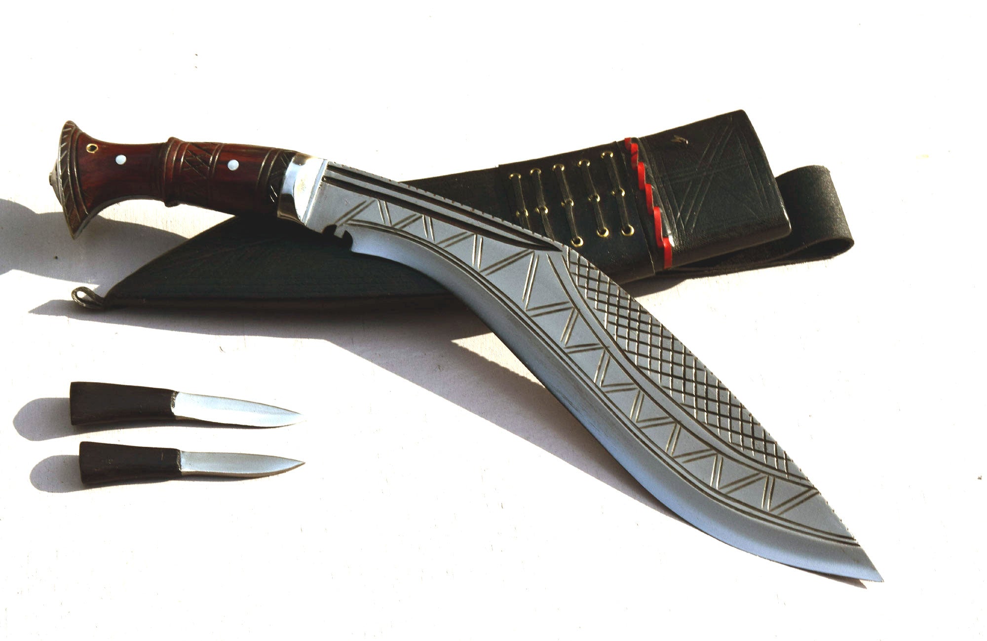 Handmade Nepalese Bhojpure Kukri Knife 13 inch full tang blade rosewood handle black leather sheath