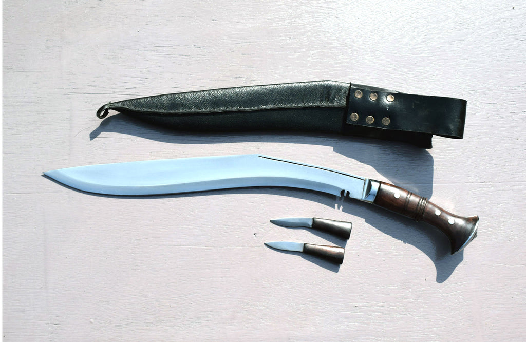 Close-up of Sirupate kukri blade spine and belly showing 7mm thickness and 43mm width