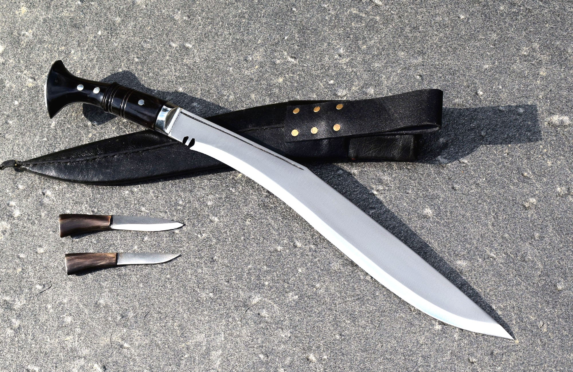 Handmade Nepalese - Traditional Kukri Knife – Sirupate Full Tang-15.5" Blade-Buffalo Horn Handle - Black Sheath.