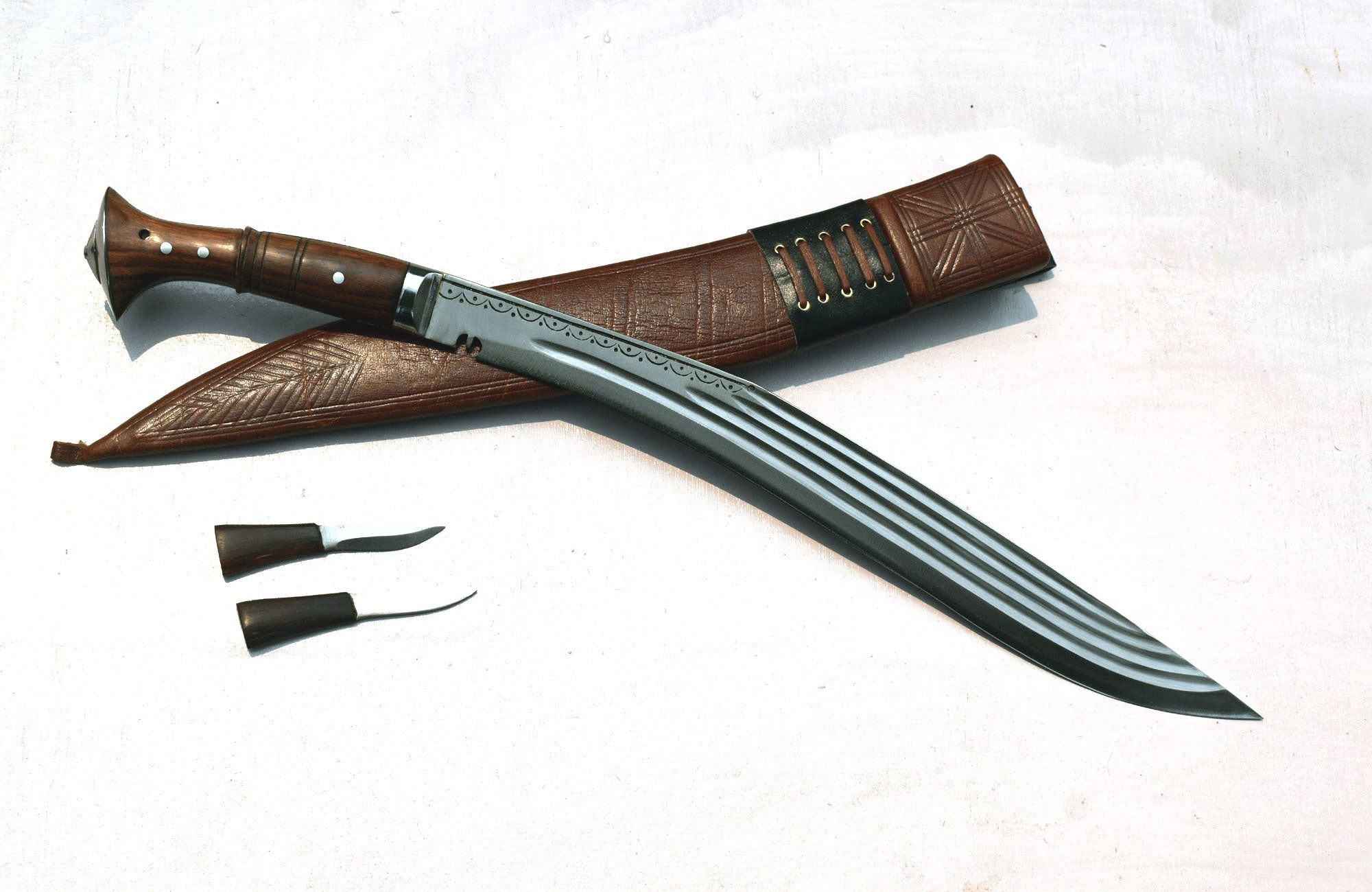 Traditional Nepalese Sirupate Kukri 18 inch with multi-fuller carbon steel blade and embossed leather scabbard – Grace Kukri House