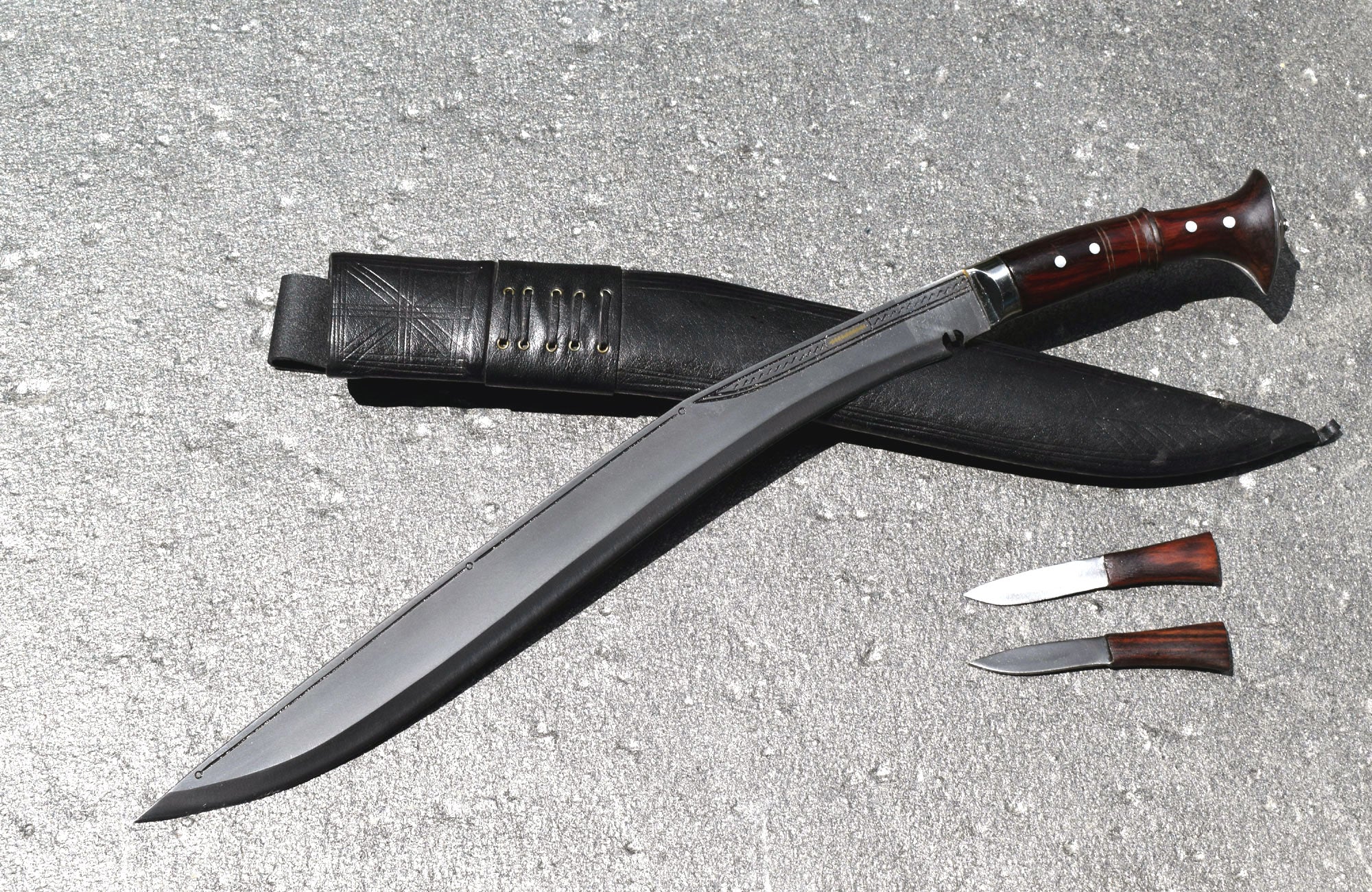 Close-up of Sirupate Kukri 18.5 inch blade spine and Kaudi notch – traditional Nepali kukri design