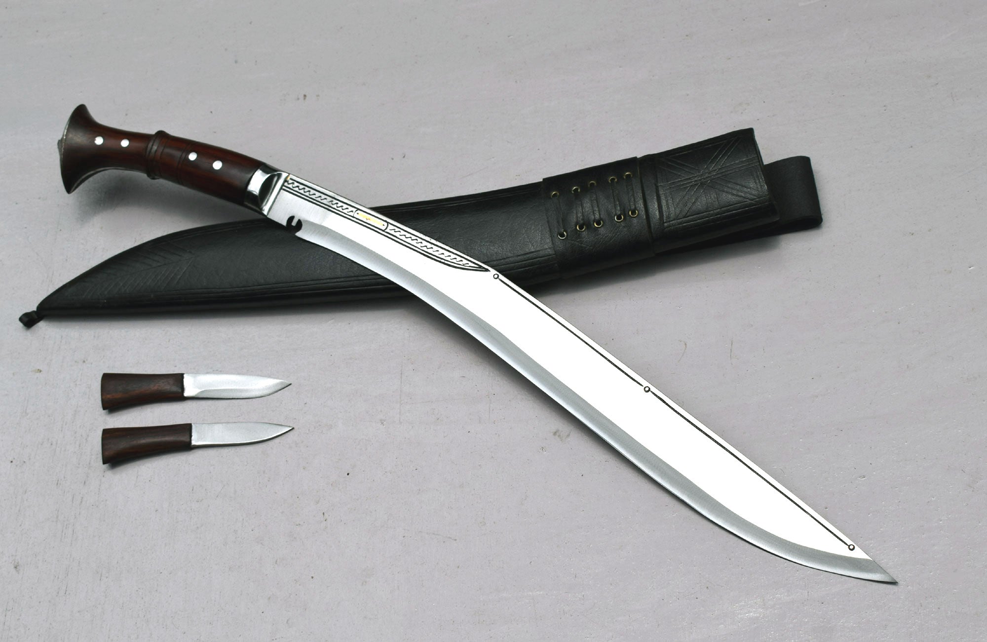 Handmade Nepalese Sirupate Kukri Knife 18.5 inch full tang blade with rosewood handle and black leather sheath – Grace Kukri House