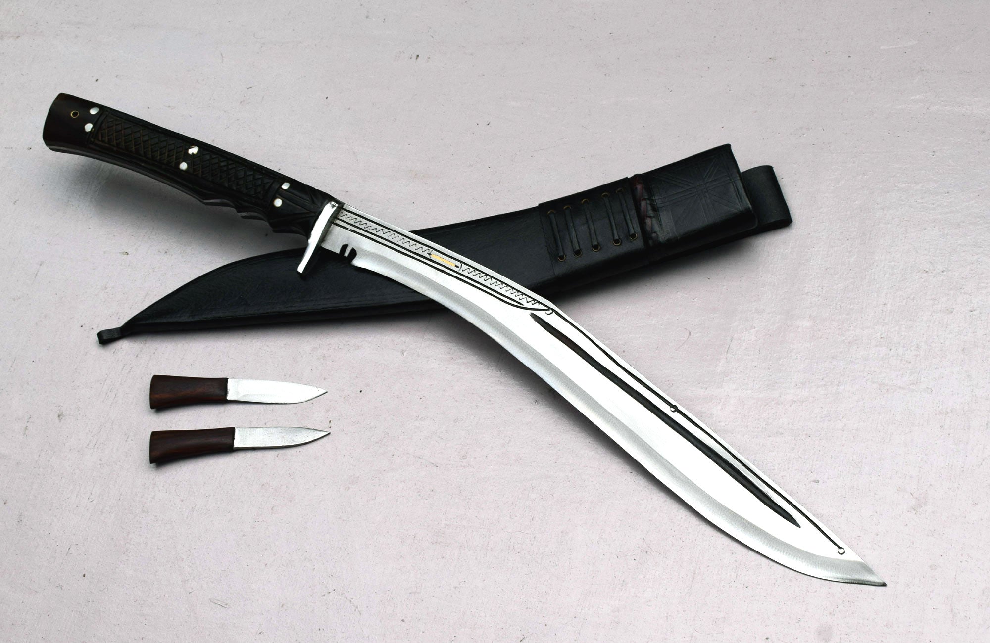 Handmade 18 inch Sirupate Kukri knife with full tang construction and 9.75 inch rosewood handle – traditional Nepalese kukri by Grace Kukri House Kathmandu