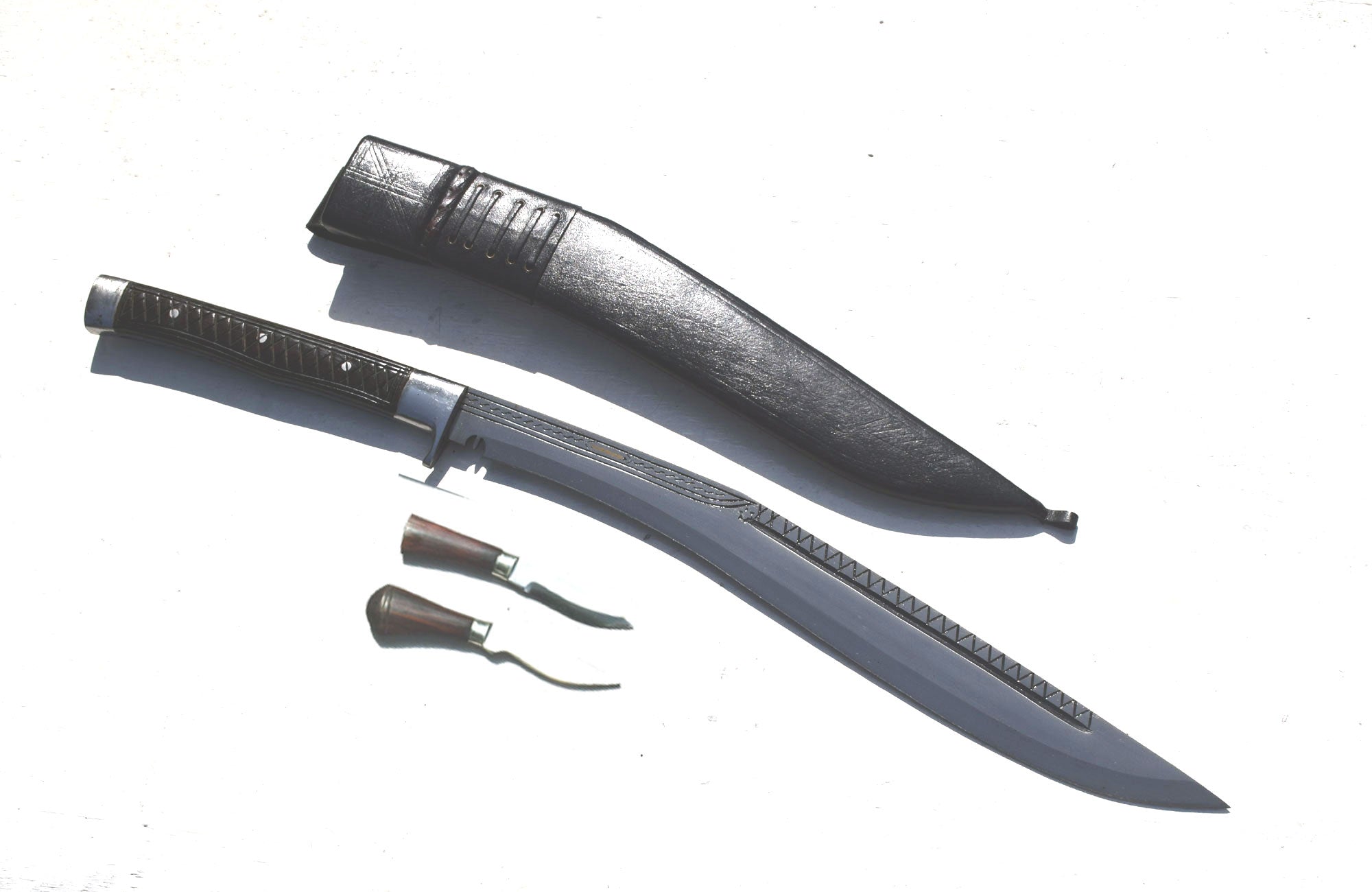 Handmade Traditional Kukri Knife – Sirupate Full Tang with Guard – 18" Blade – Black Sheath