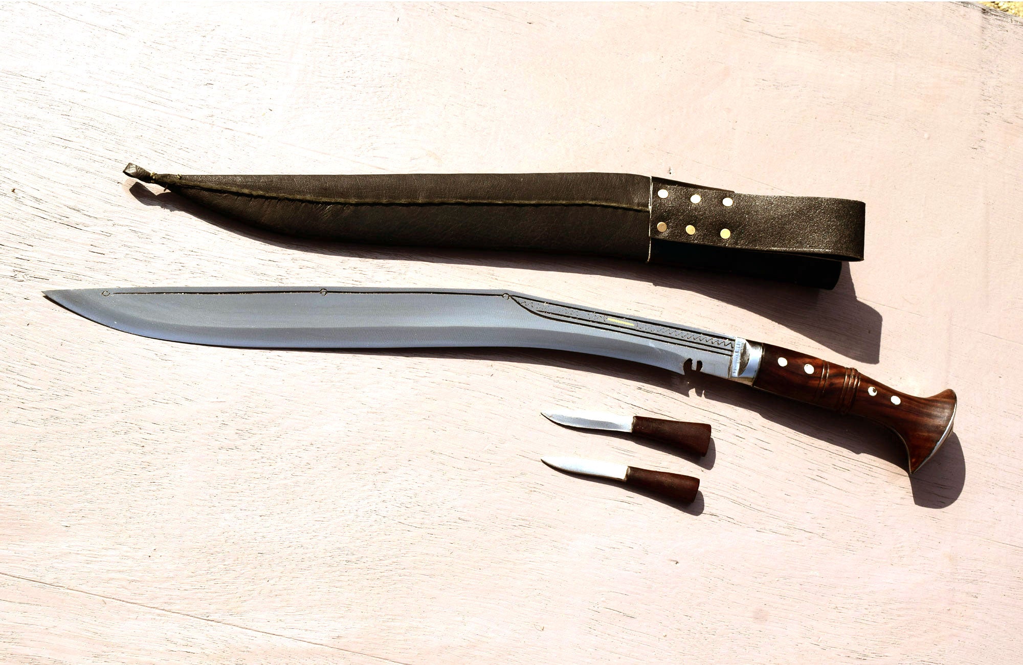 Handmade Nepalese - Traditional Kukri Knife – Sirupate Full Tang – 18" Blade – Rosewood Handle – Black Sheath