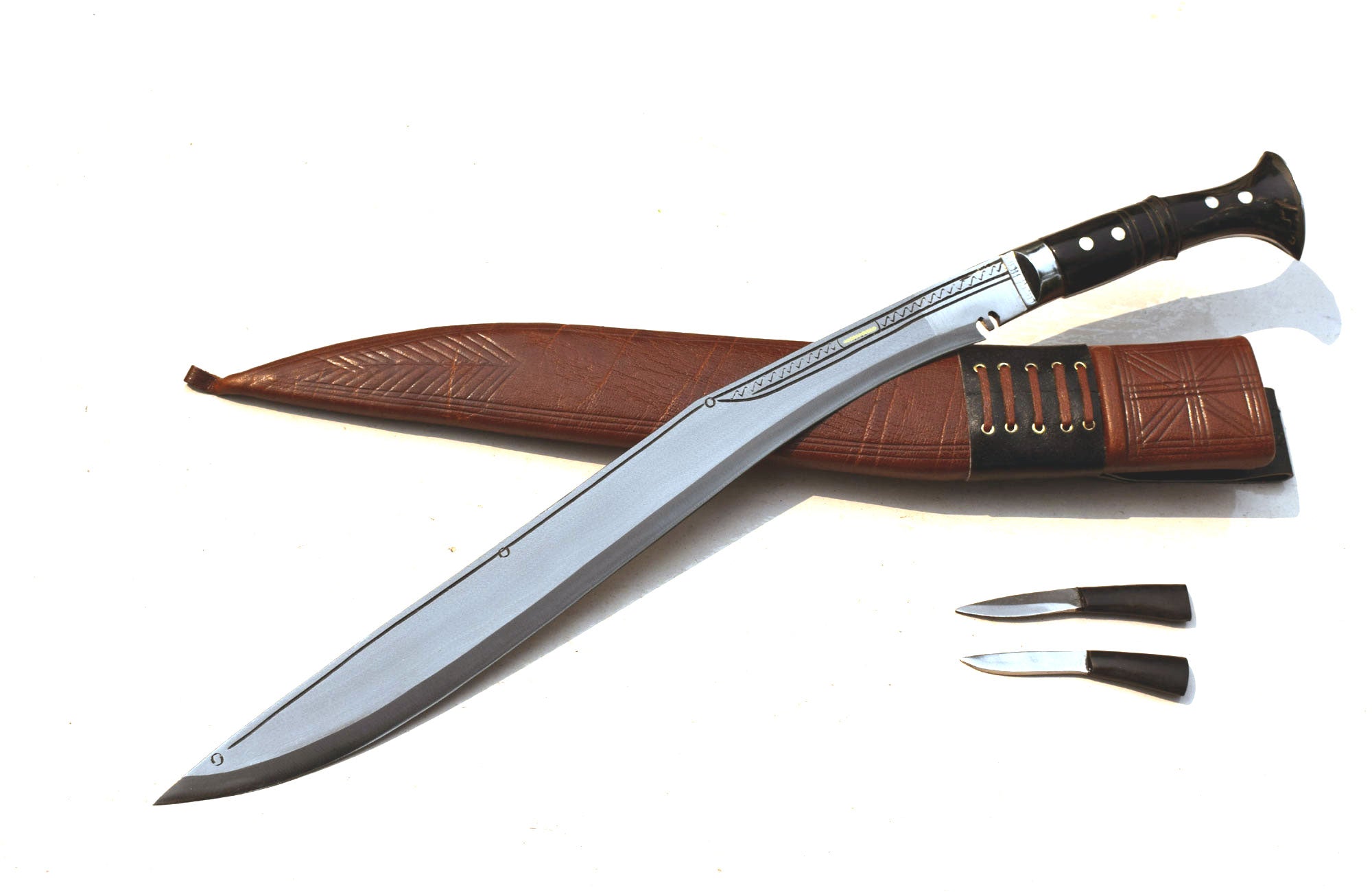 18-inch Sirupate kukri full tang blade close-up showing 5160 carbon steel edge