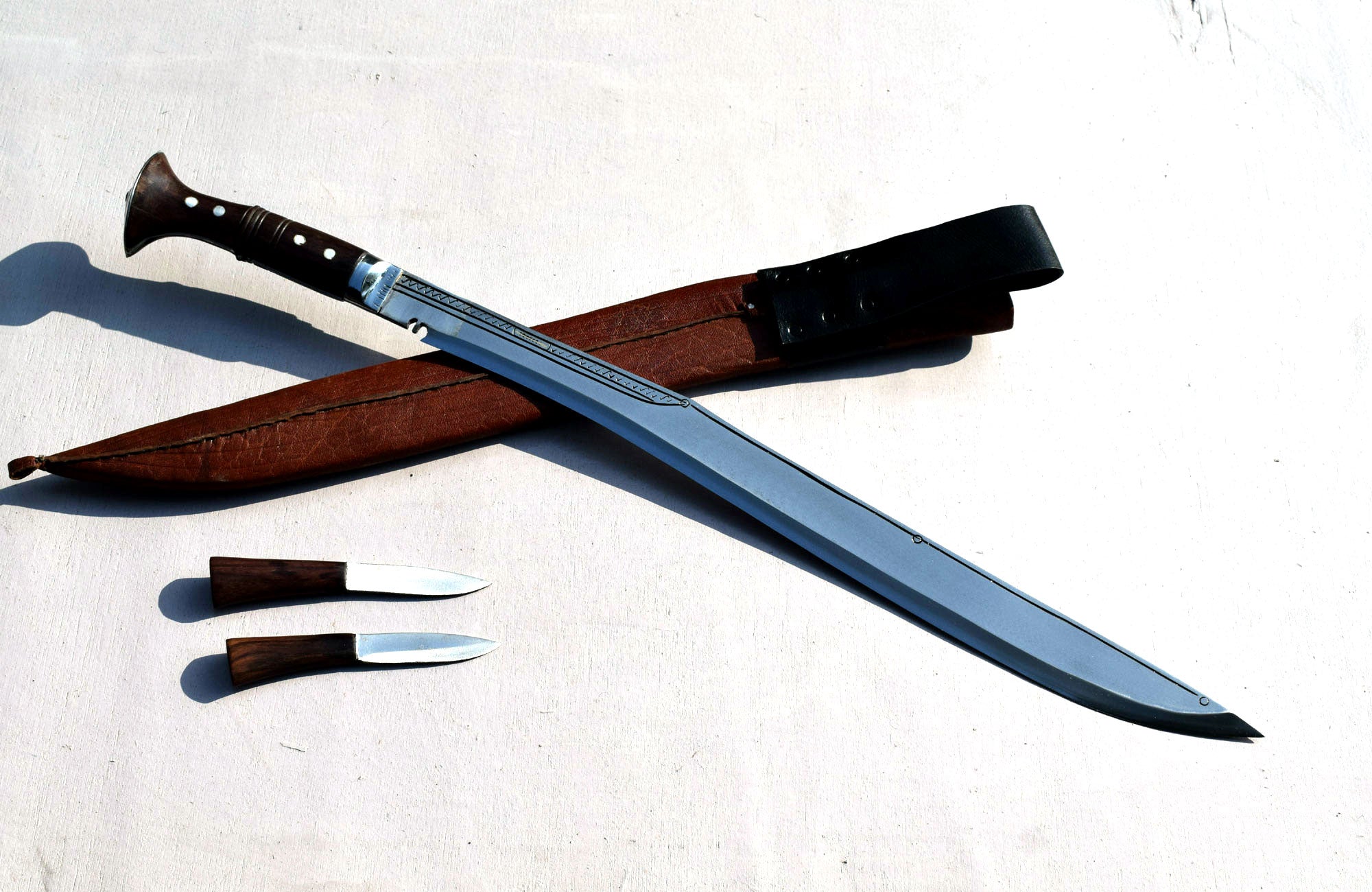 Handmade Nepalese Traditional Kukri Knife – Sirupate Full Tang 21" Blade, Rosewood Handle & Brown Sheath