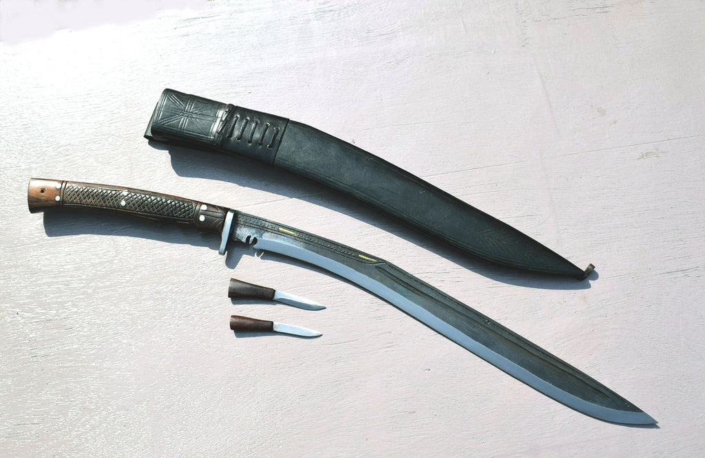Traditional Nepalese Sirupate Kukri 21 inch Blade – Side View